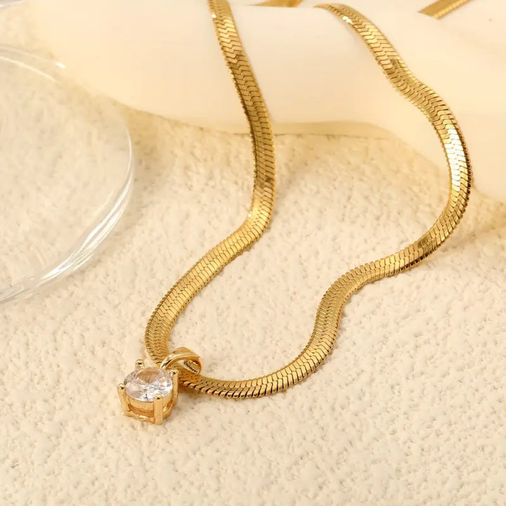 Gold Pendant Necklace with Elegant Rhinestone Detail