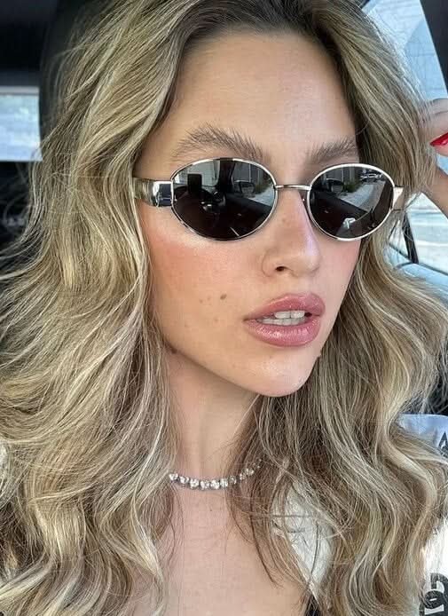 Women's Vintage Sunglasses - UV Protection Classic Frame
