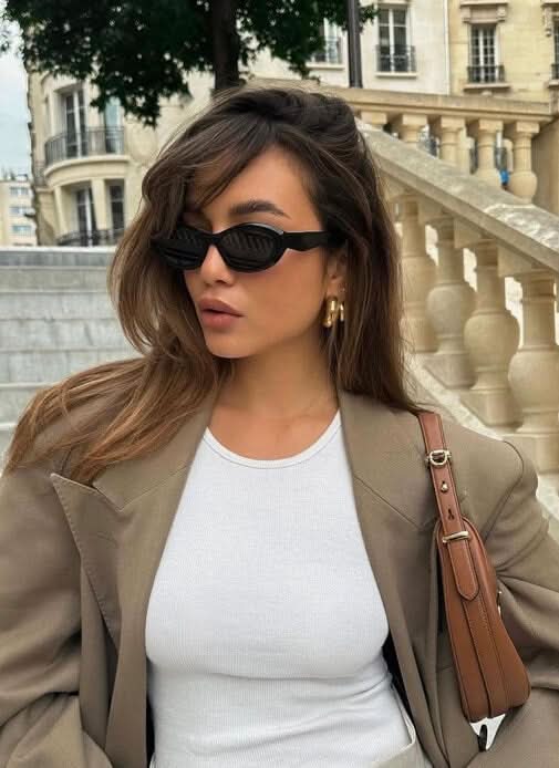 Oval Sunglasses for Women - Vintage Minimalist Frame with UV Protection
