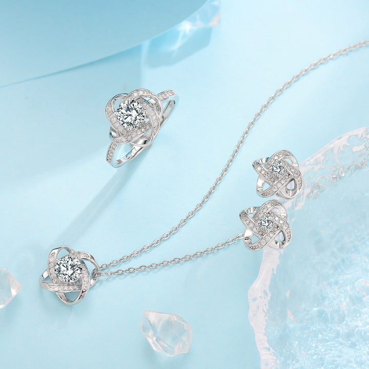 Clover Knot Jewelry Set in White Gold | Elegant Matching Necklace Earrings