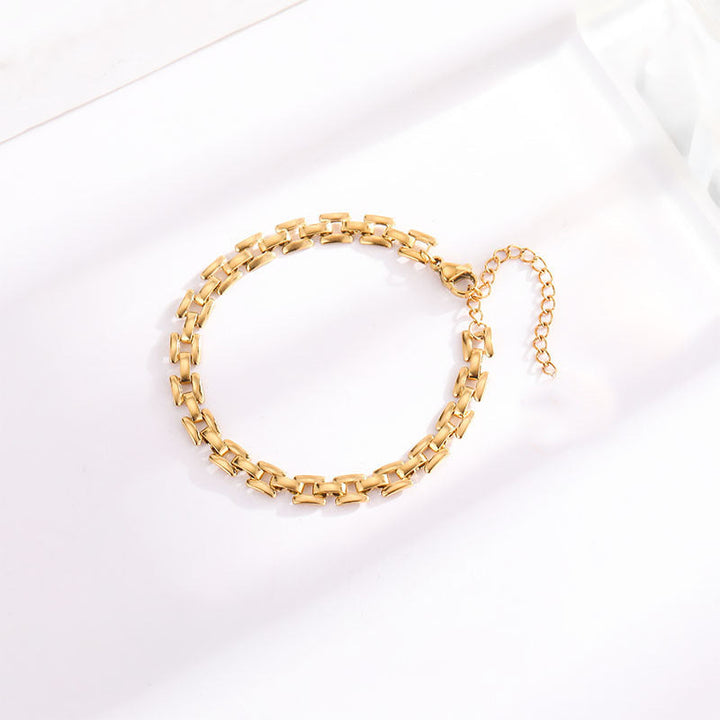 Gold Chain Bracelet Watch - Elegant Timepiece for Women