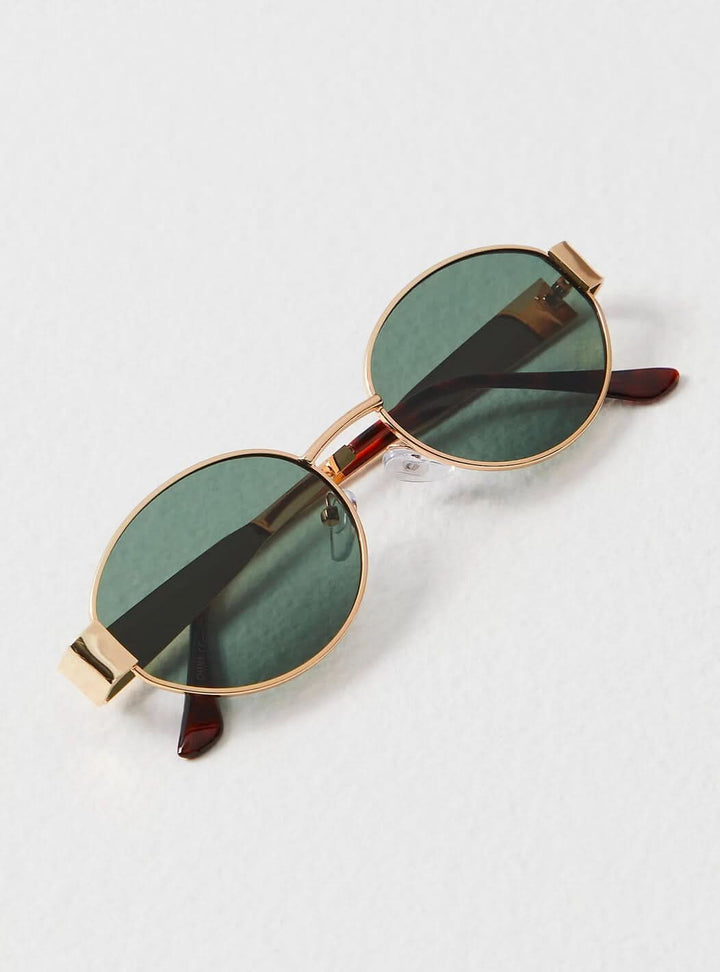 Women's Vintage Sunglasses - UV Protection Classic Frame