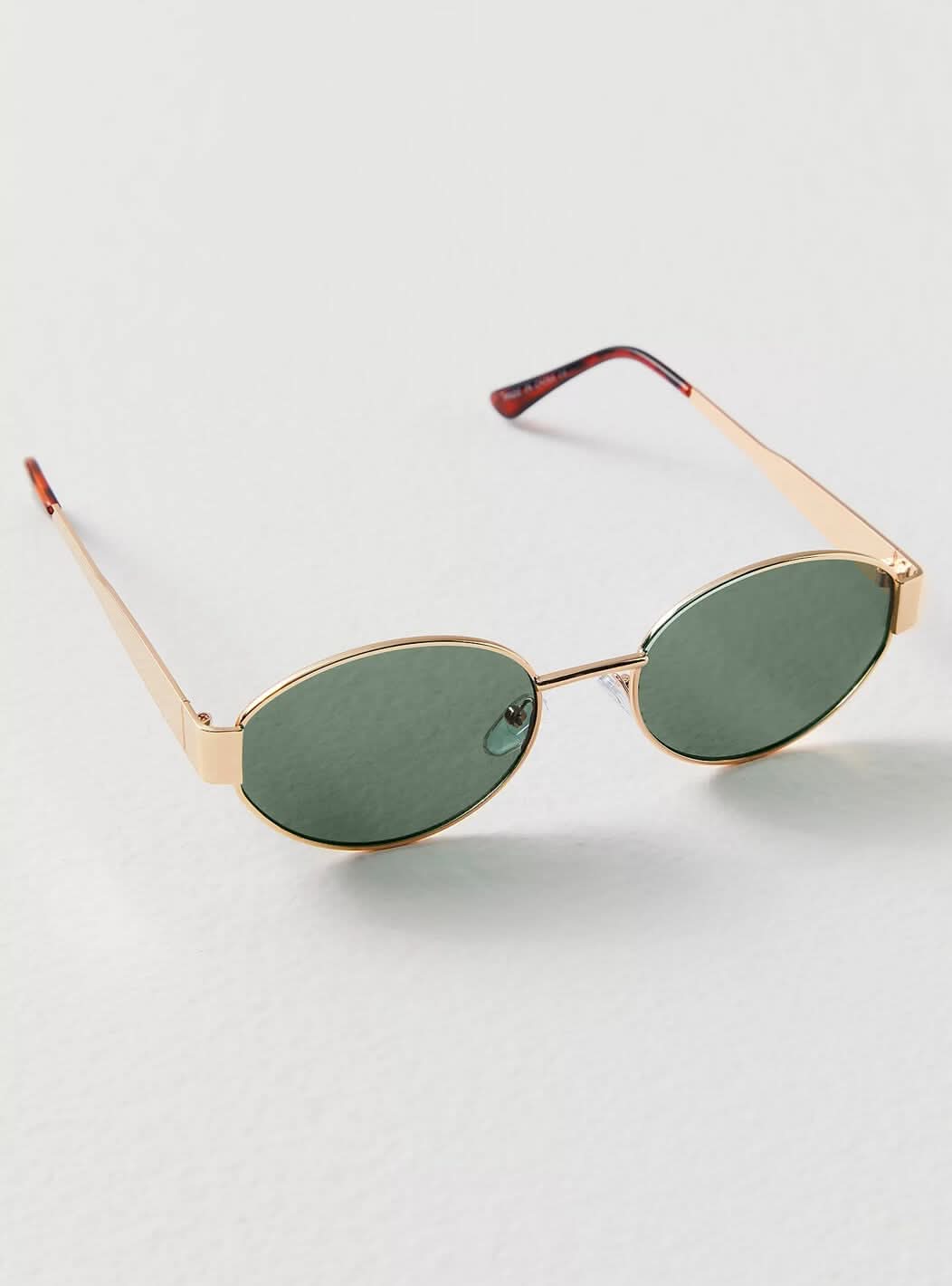 Women's Vintage Sunglasses - UV Protection Classic Frame