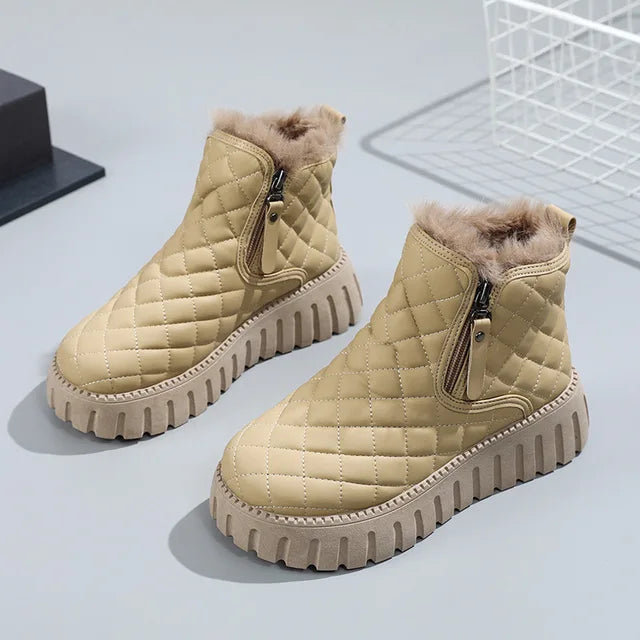 Quilted Snow Boots with Faux Fur Trim for Women