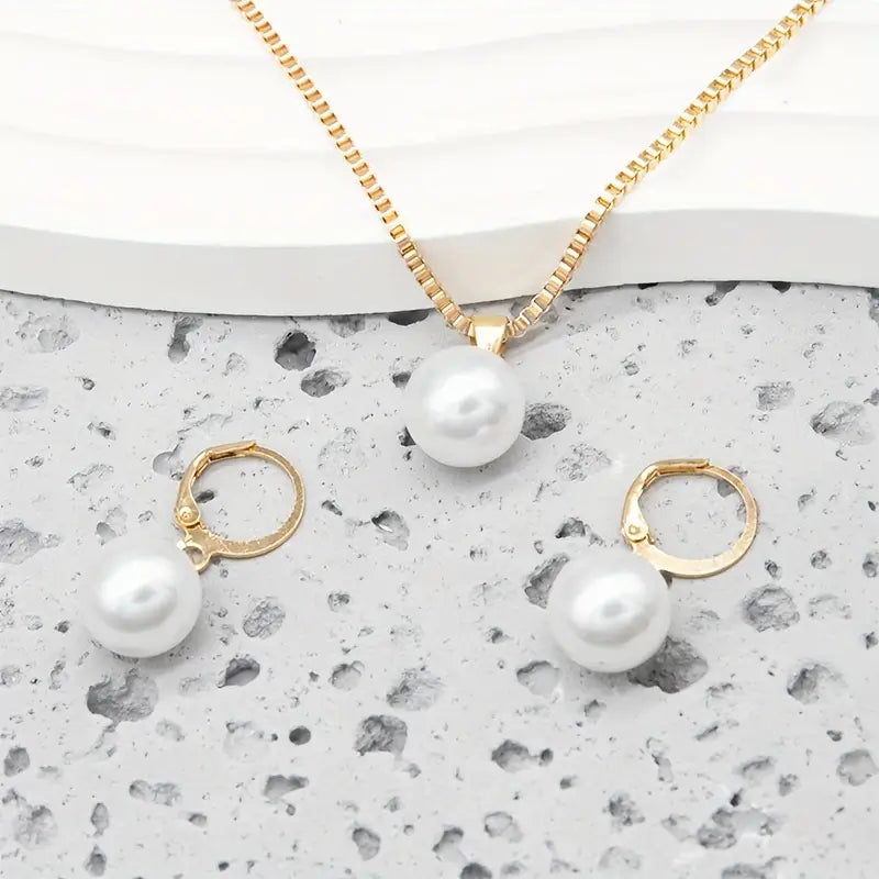 Pearl Jewelry Set Gold Tone Necklace Earrings Elegant Bridal