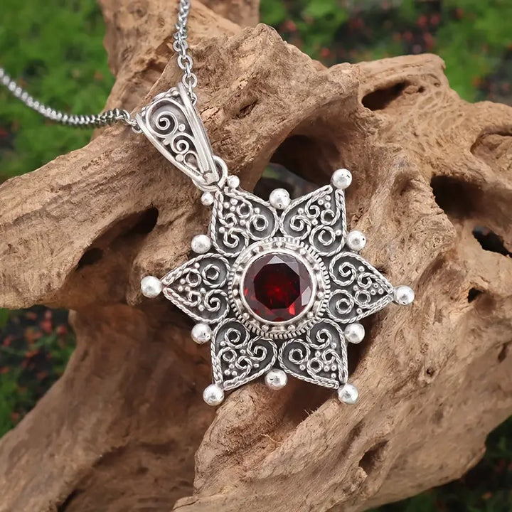 Delicate White Gold Necklace - Everyday Elegant Pendant