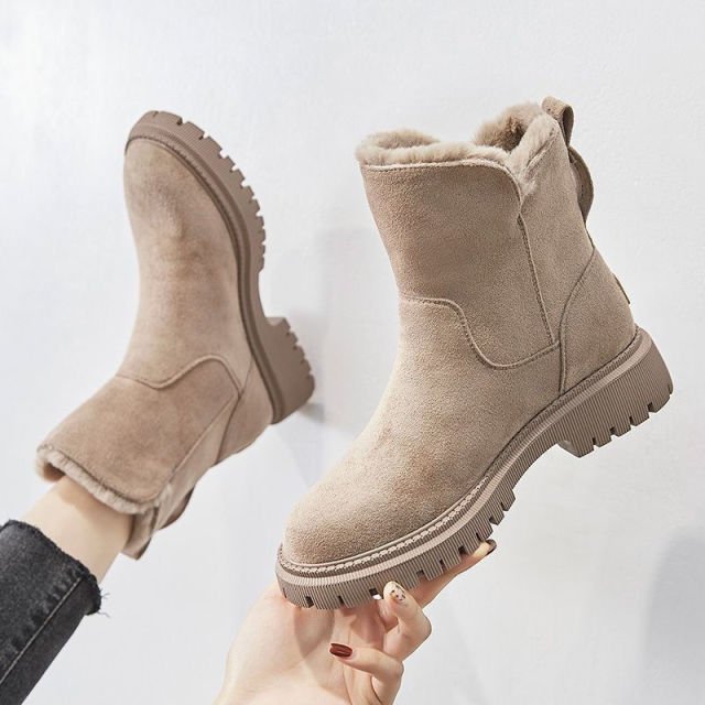 Suede Winter Boots for Women with Faux Fur Lining and Lug Sole