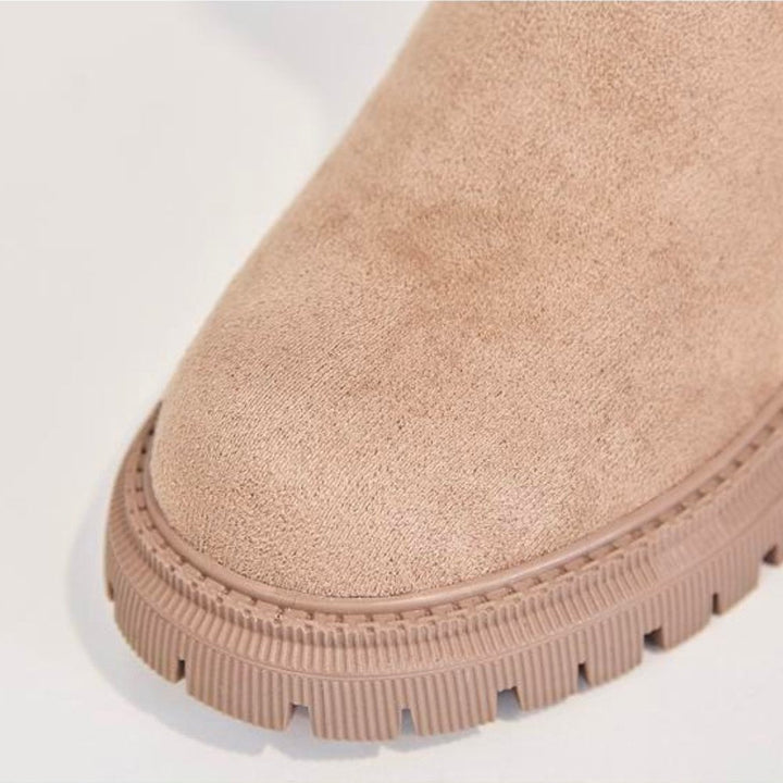 Suede Winter Boots for Women with Faux Fur Lining and Lug Sole